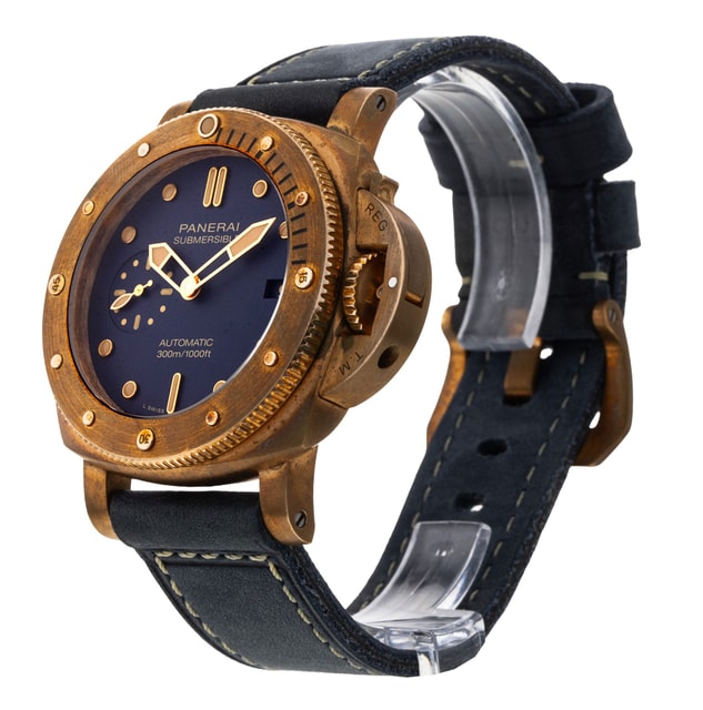 Panerai Submersible PAM01074 Image 2